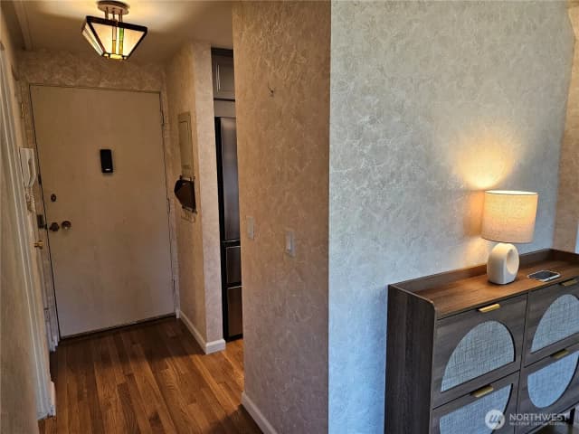 Property photo for 919 2nd Avenue W #407, Seattle photo 5
