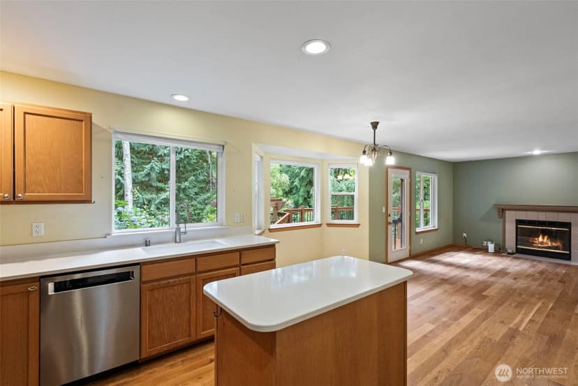 Property photo for 6001 Whale Dancer Court Ne, Suquamish photo 9