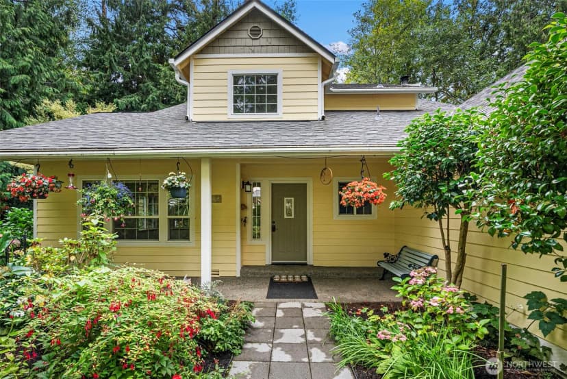 Property photo for 6001 Whale Dancer Court Ne, Suquamish