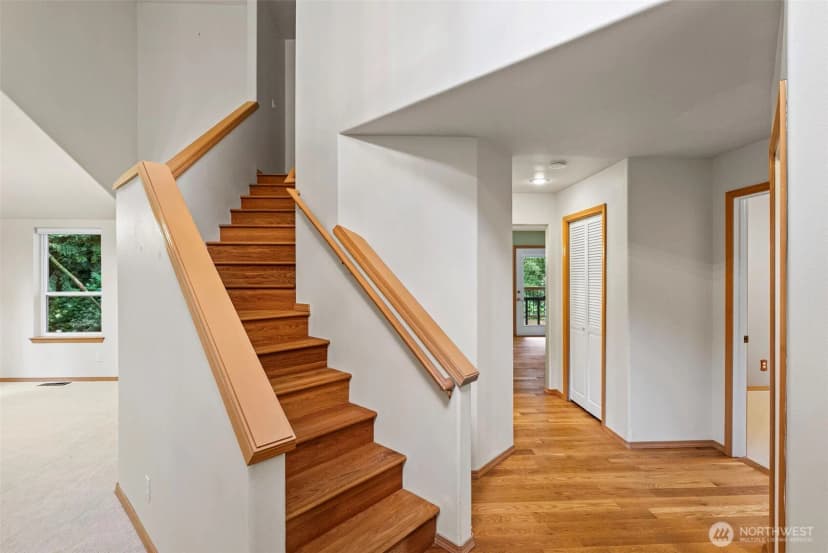 Property photo for 6001 Whale Dancer Court Ne, Suquamish photo 16
