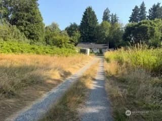 Property photo for 806 15th Avenue Se, Puyallup photo 4