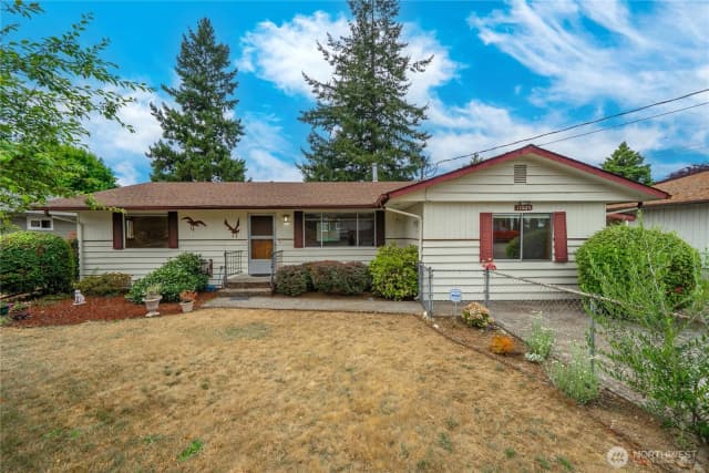 Property photo for 17825 111th Avenue Se, Renton