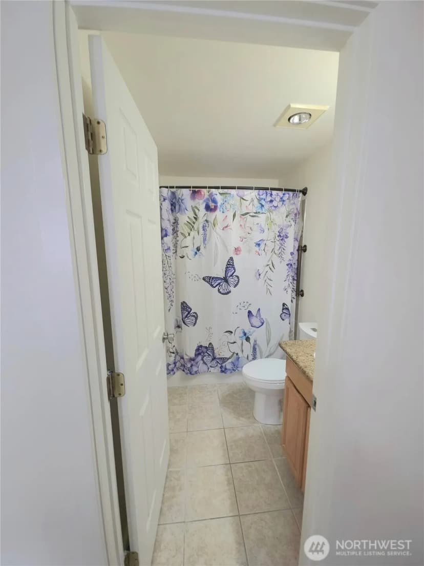 Property photo for 9811 Whitman Avenue Sw #2, Lakewood photo 12