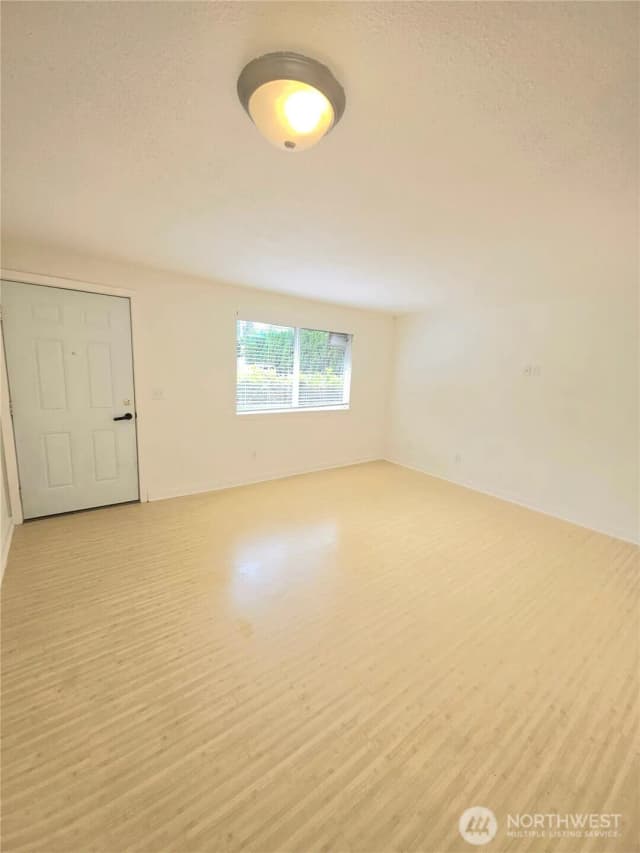 Property photo for 9811 Whitman Avenue Sw #2, Lakewood photo 5