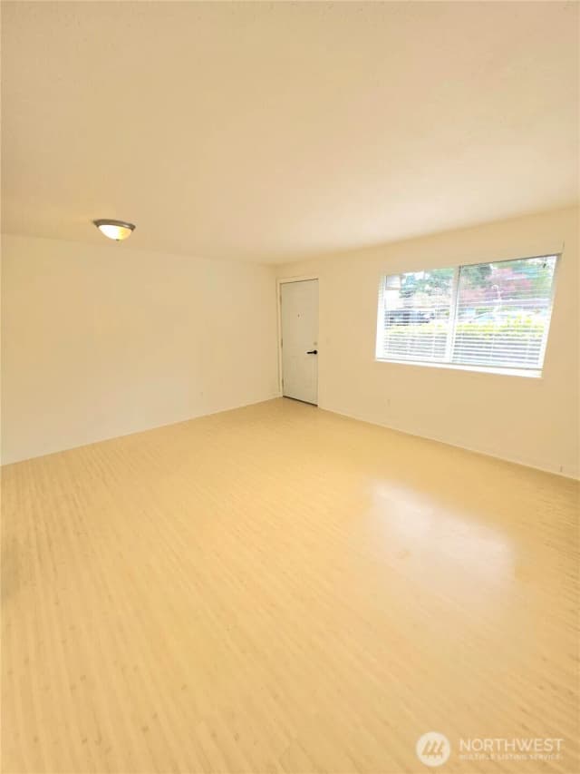 Property photo for 9811 Whitman Avenue Sw #2, Lakewood photo 3