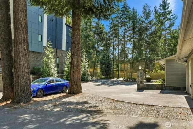 Property photo for 15406 Ne 15th Place #d24, Bellevue photo 2