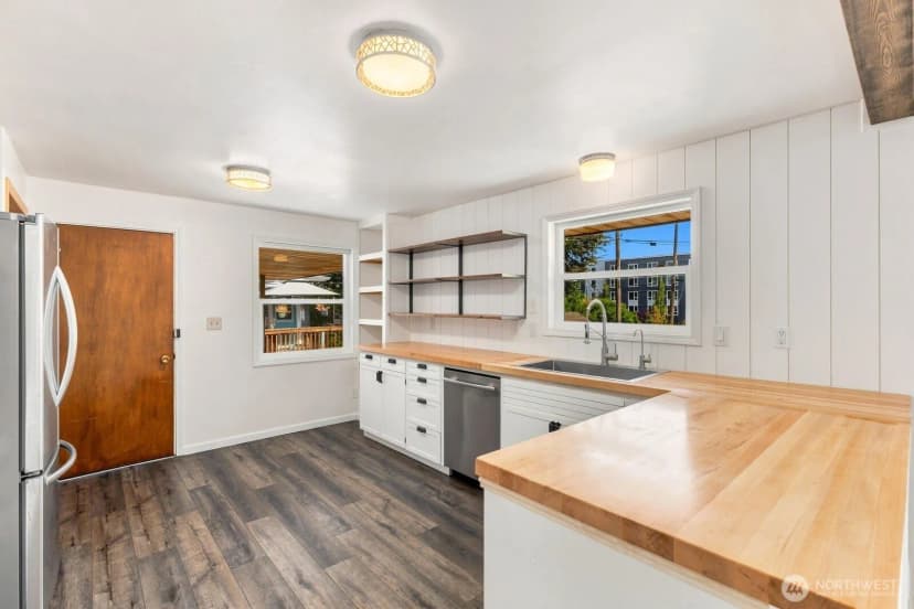 Property photo for 1021 Lombard Avenue, Everett photo 14