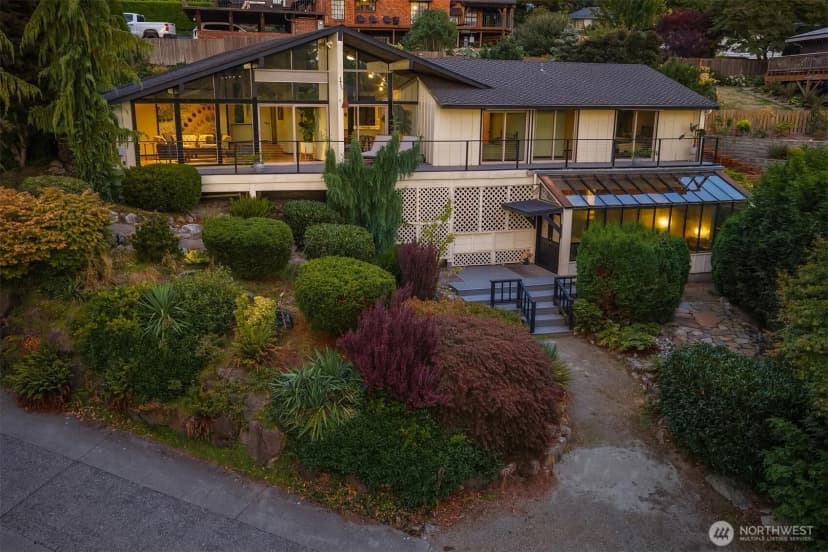 Property photo for 2605 Sw 151st Place, Burien photo 5