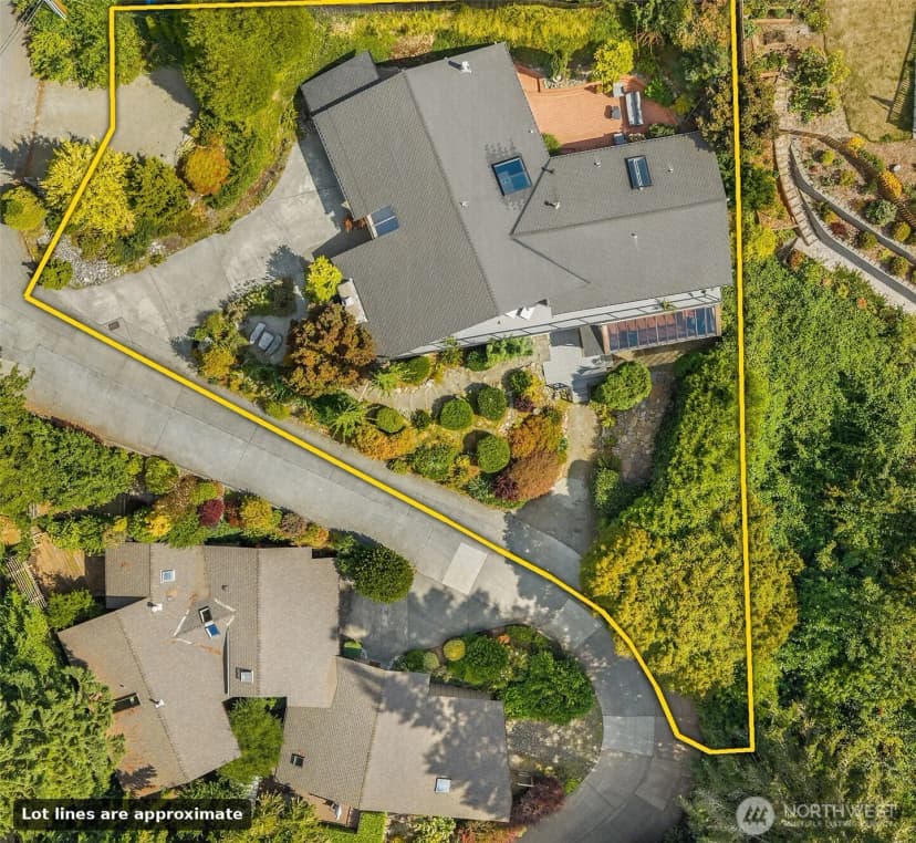Property photo for 2605 Sw 151st Place, Burien photo 38