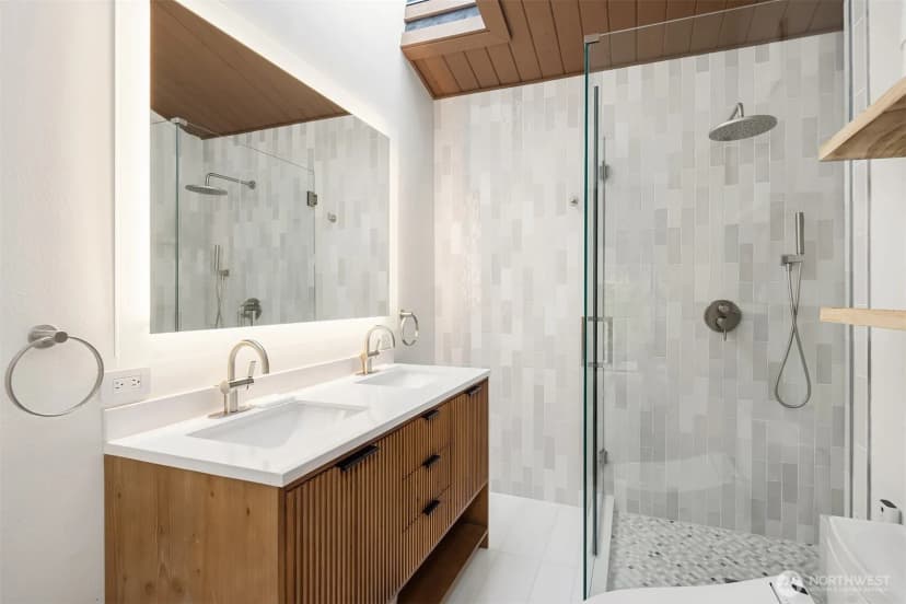 Property photo for 2605 Sw 151st Place, Burien photo 27