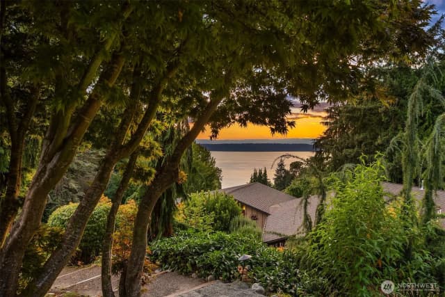Property photo for 2605 Sw 151st Place, Burien photo 5