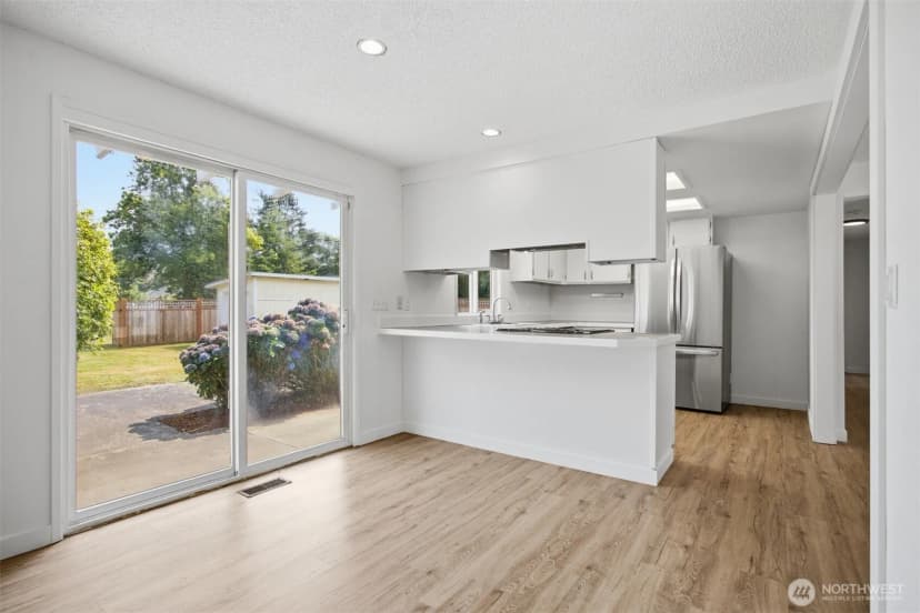 Property photo for 4898 Seafair Drive, Blaine photo 12
