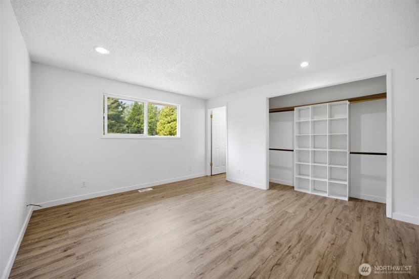 Property photo for 4898 Seafair Drive, Blaine photo 18