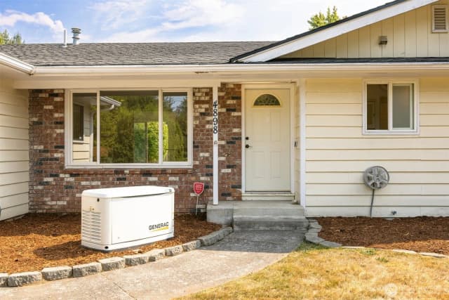 Property photo for 4898 Seafair Drive, Blaine photo 3