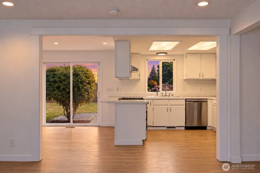 Property photo for 4898 Seafair Drive, Blaine photo 7