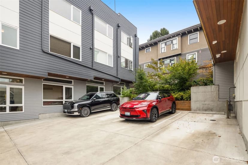 Property photo for 1829 11 Avenue W #d, Seattle photo 26