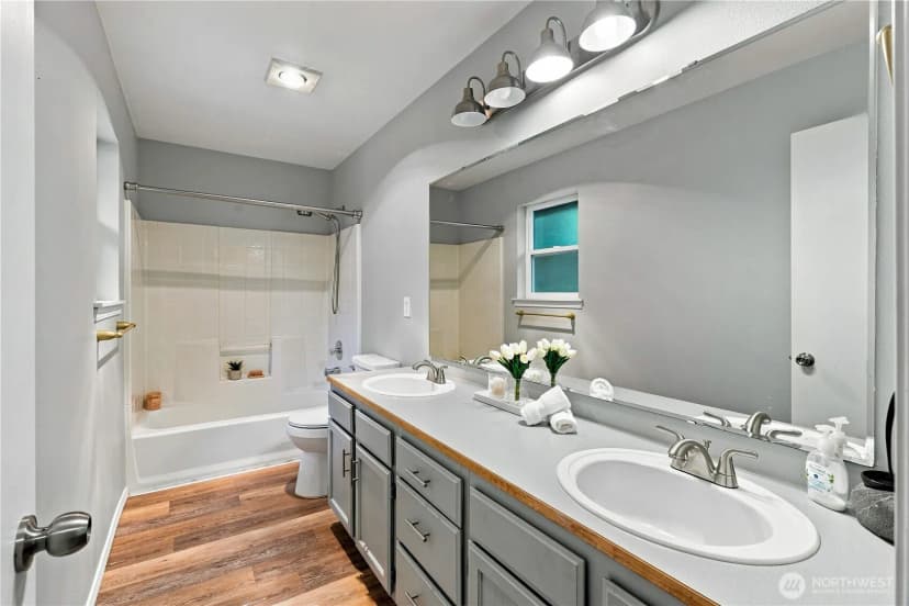 Property photo for 2219 116th Avenue Ne, Lake Stevens photo 10