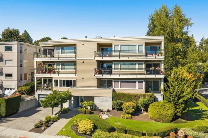 Property photo for 322 5th Avenue #302, Kirkland photo 2