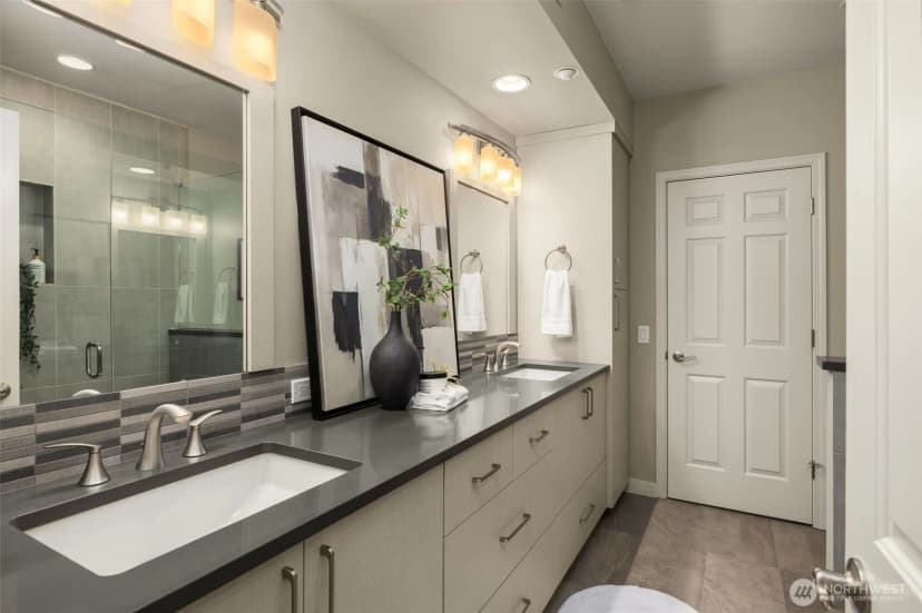 Property photo for 322 5th Avenue #302, Kirkland photo 27