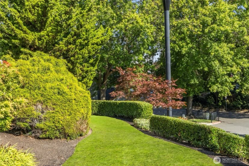 Property photo for 322 5th Avenue #302, Kirkland photo 35