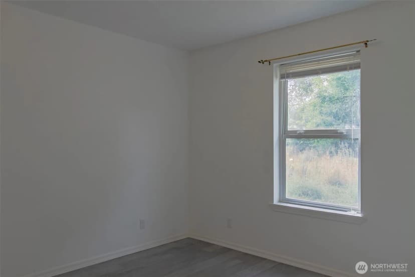 Property photo for 216 S 3rd Street W, Chewelah photo 28