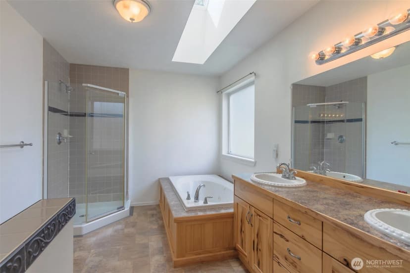 Property photo for 216 S 3rd Street W, Chewelah photo 25