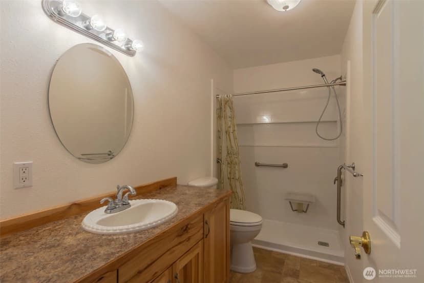 Property photo for 216 S 3rd Street W, Chewelah photo 21