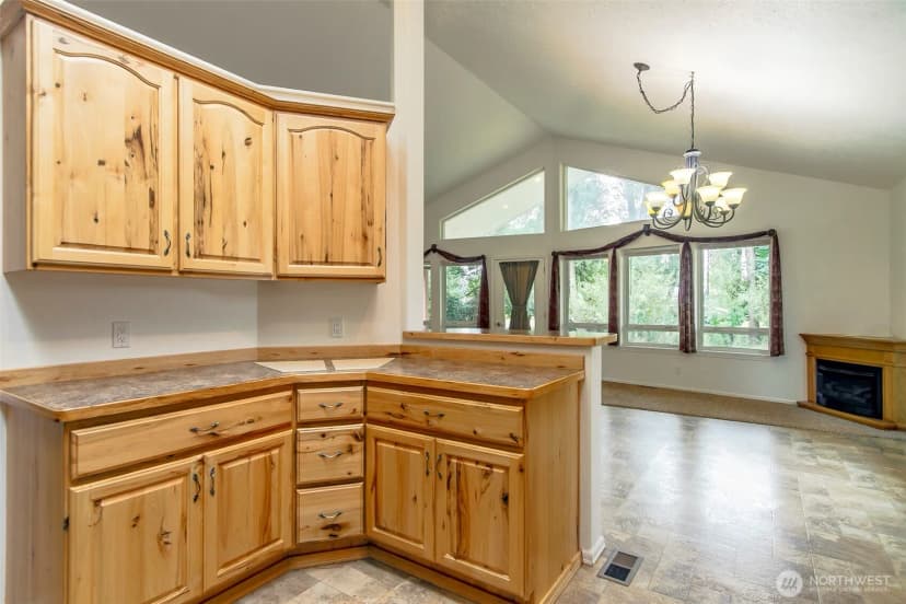 Property photo for 216 S 3rd Street W, Chewelah photo 19