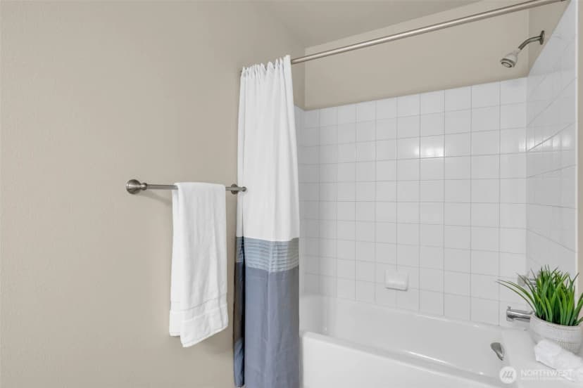 Property photo for 25235 Se Klahanie Boulevard #n102, Sammamish photo 15