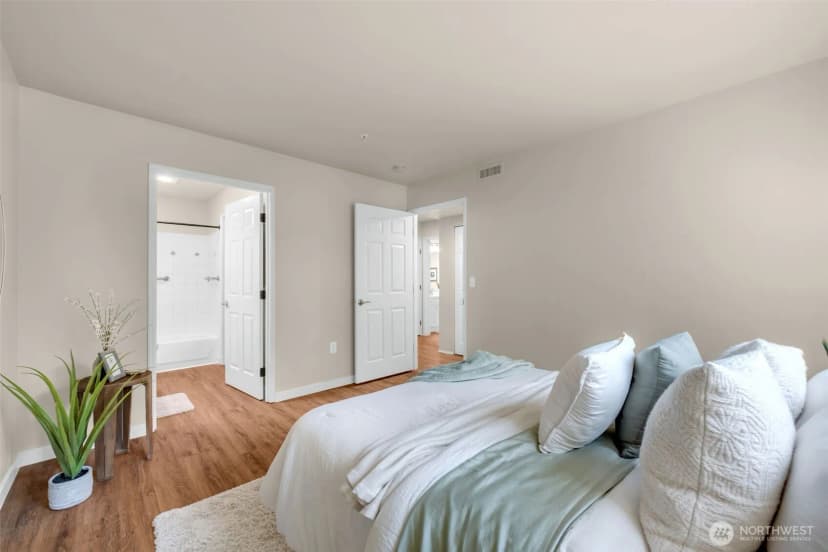Property photo for 25235 Se Klahanie Boulevard #n102, Sammamish photo 20