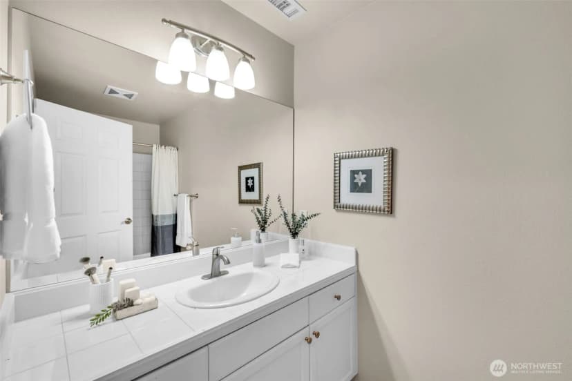 Property photo for 25235 Se Klahanie Boulevard #n102, Sammamish photo 14