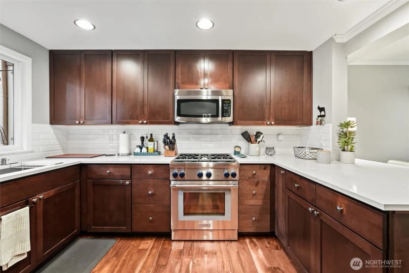 Property photo for 6530 Ne 171st Place, Kenmore photo 10