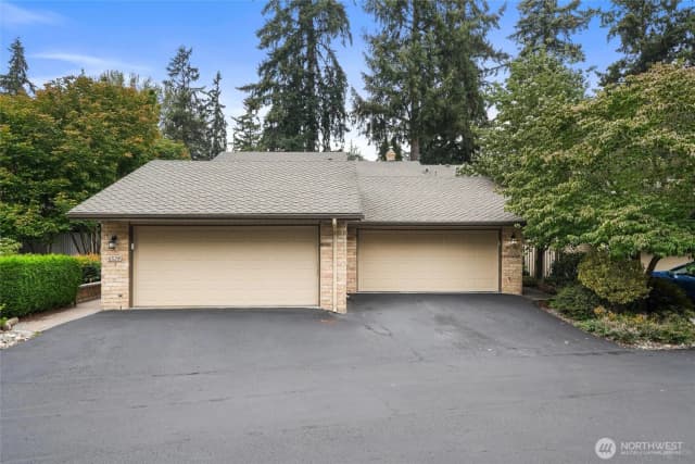 Property photo for 6530 Ne 171st Place, Kenmore photo 4