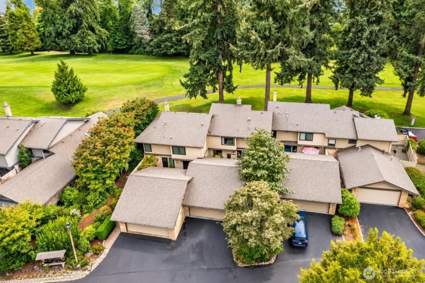 Property photo for 6530 Ne 171st Place, Kenmore photo 3