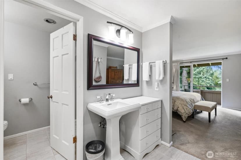 Property photo for 6530 Ne 171st Place, Kenmore photo 24