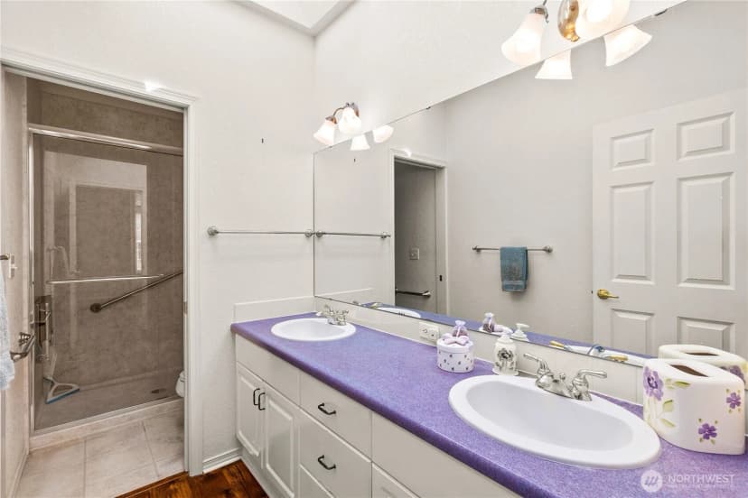 Property photo for 5611 Devonshire Street Se, Olympia photo 19
