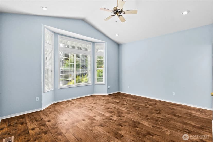 Property photo for 5611 Devonshire Street Se, Olympia photo 16