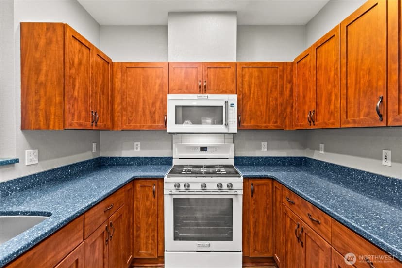 Property photo for 5611 Devonshire Street Se, Olympia photo 8