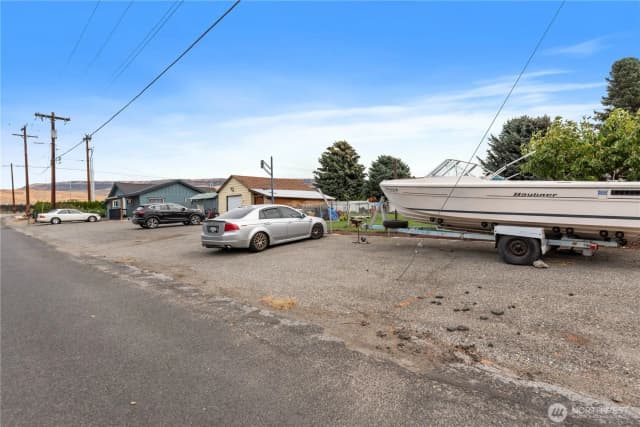 Property photo for 7 S Roland Avenue, East Wenatchee photo 5