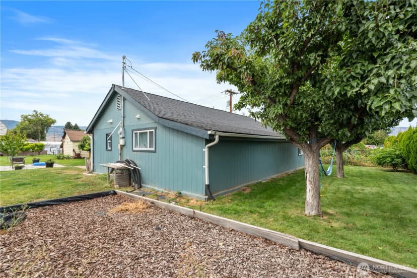 Property photo for 7 S Roland Avenue, East Wenatchee photo 15
