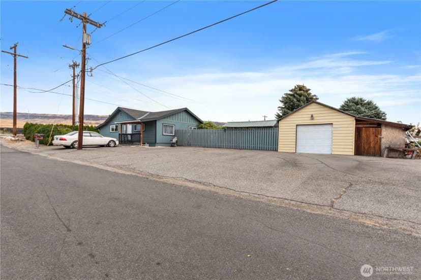 Property photo for 7 S Roland Avenue, East Wenatchee
