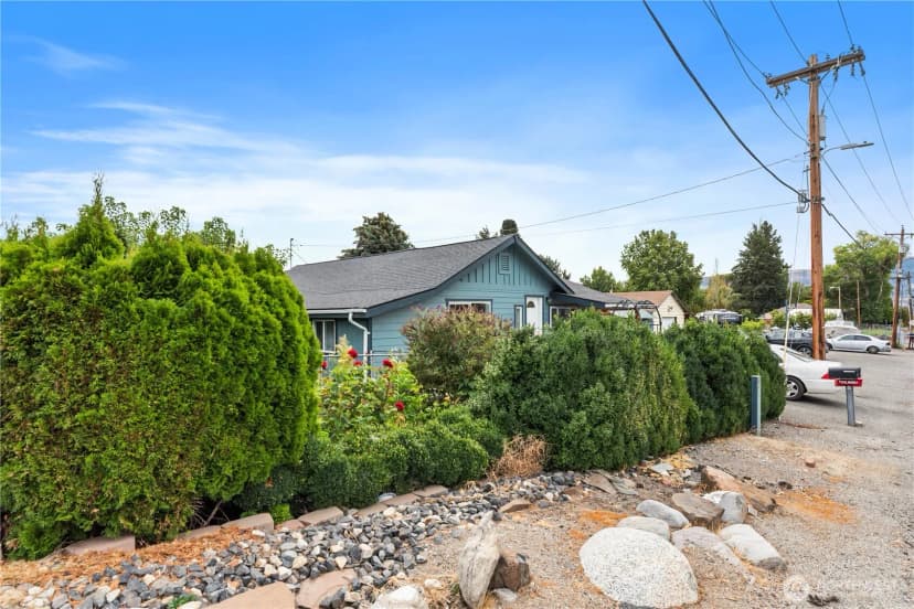 Property photo for 7 S Roland Avenue, East Wenatchee photo 32
