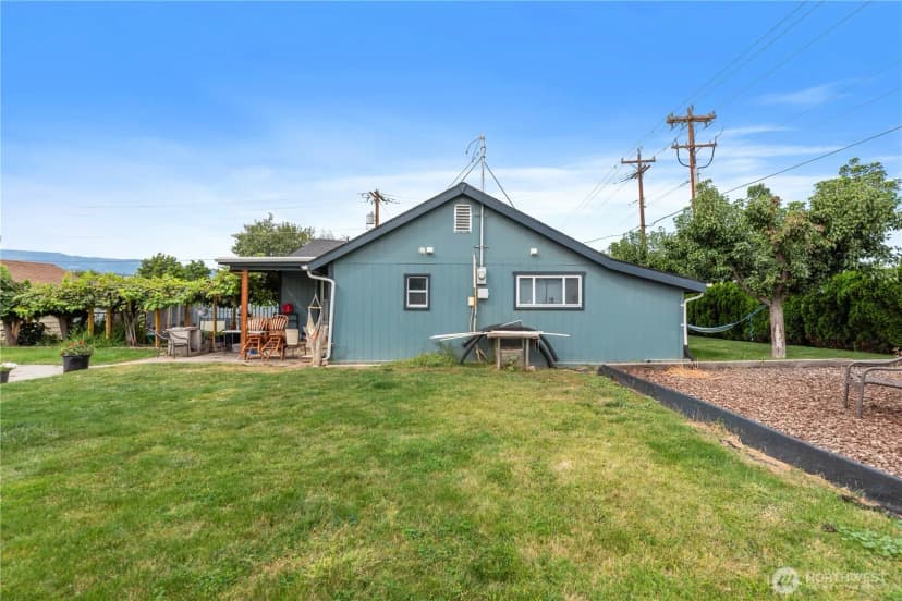 Property photo for 7 S Roland Avenue, East Wenatchee photo 14