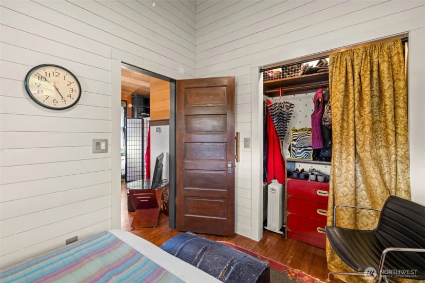 Property photo for 917 E 9th Street, Port Angeles photo 8