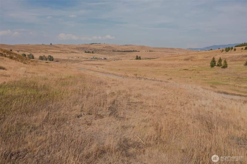 Property photo for 44 Wakefield Lane, Oroville photo 2