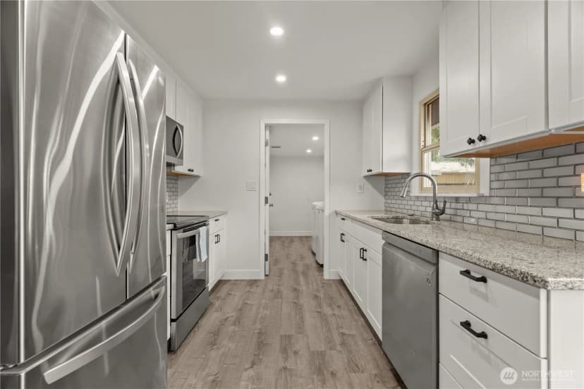 Property photo for 1304 S 115th Street, Tacoma photo 5