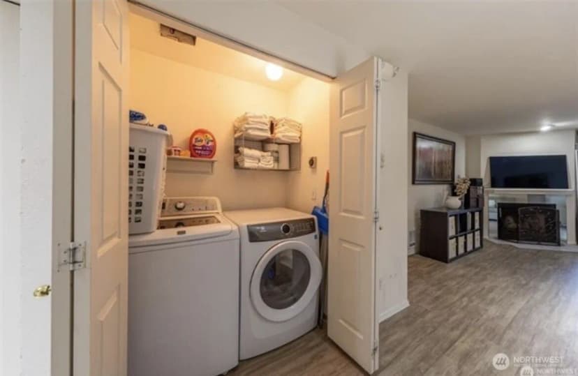Property photo for 15917 Waynita Way Ne #e206, Bothell photo 15