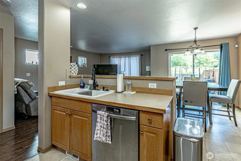 Property photo for 10710 185th Avenue E, Bonney Lake photo 13
