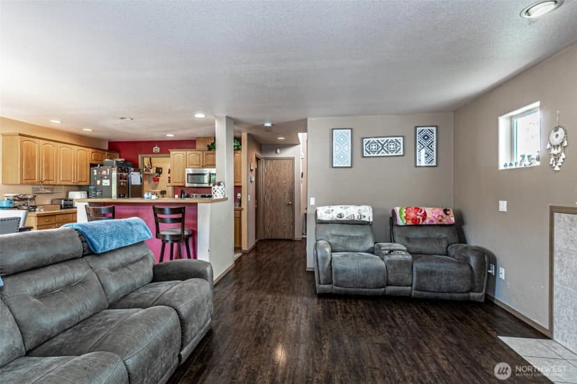 Property photo for 10710 185th Avenue E, Bonney Lake photo 7