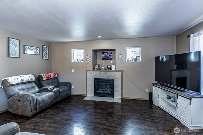 Property photo for 10710 185th Avenue E, Bonney Lake photo 6